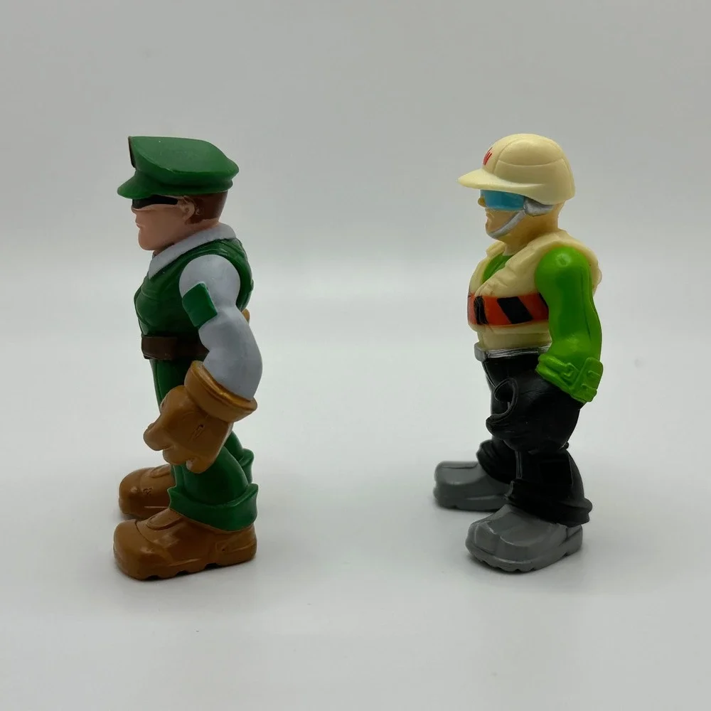 Jurassic World Imaginext Park Worker Action Figure Lot of 2 Green Tan Figures